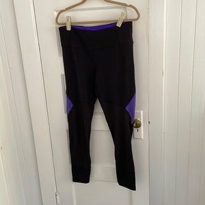 Victoria’s Secret Sport L/long black &purple mesh leggings/tights w/waist pocket